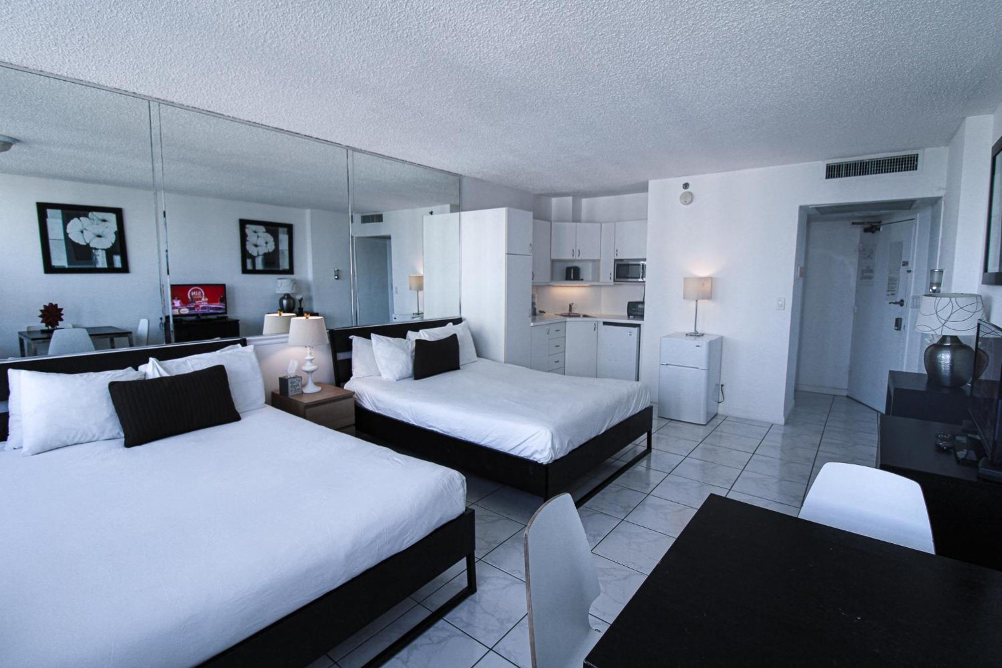Castle 1118 Studio Bayview Direct Beach Access, Tennis, Pool, Restaurants, Free Parking ميامي بيتش المظهر الخارجي الصورة